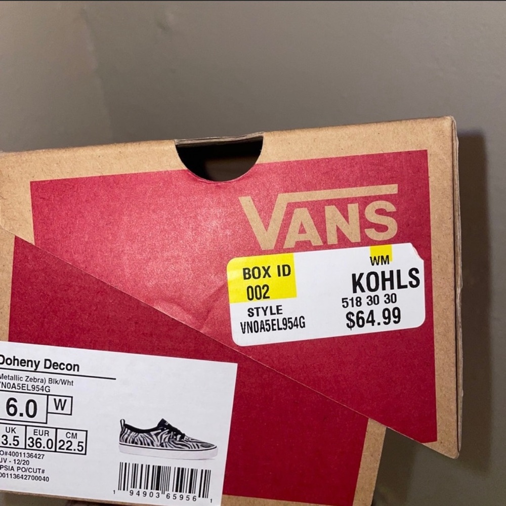 Vans - Picture 4 of 4